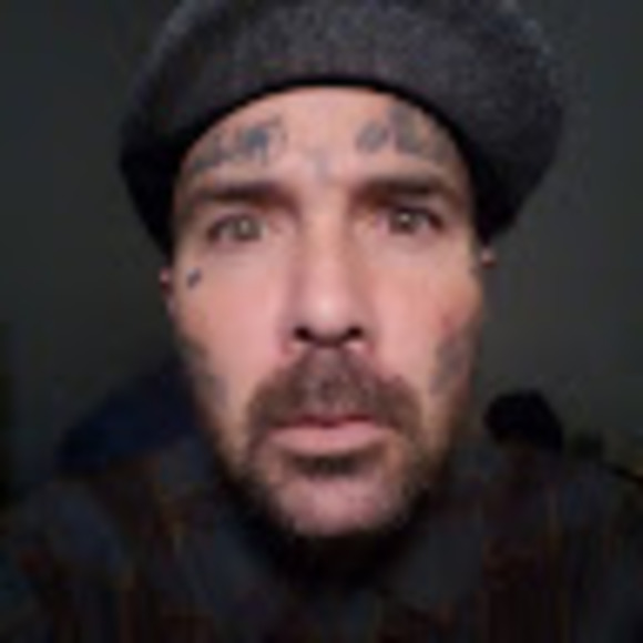 Meet your Posher, Johnny - Picture 2 of 4